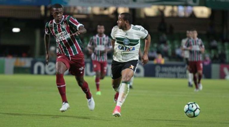 Coxa tropeça mais uma vez em casa e sofre derrota para o Fluminense