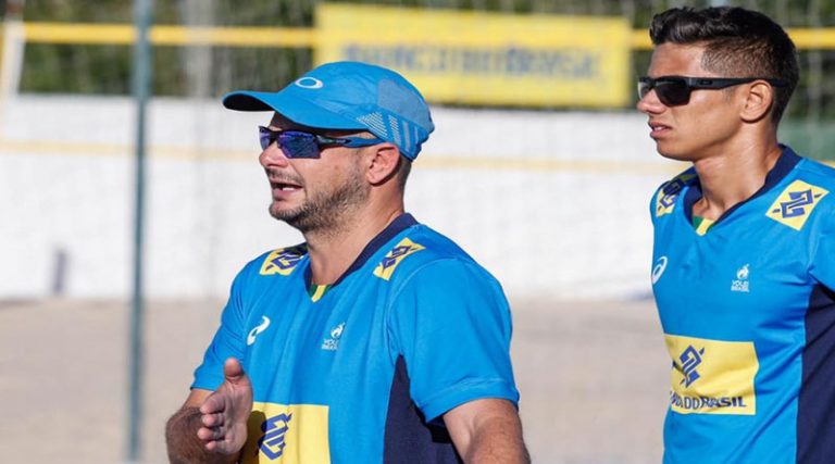 Técnico e atleta representarão o Brasil no Circuito Sul-Americano de Vôlei de Praia, em Santiago (CHI)