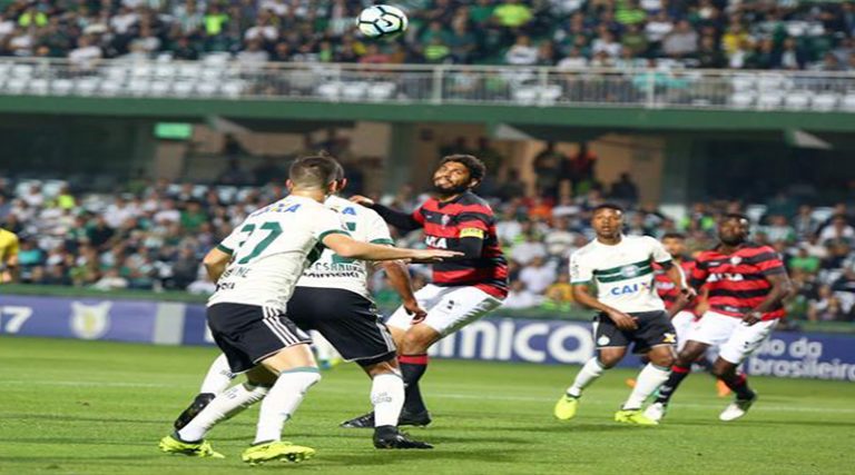 Coxa sofre derrota para o Vitória-BA jogando no Alto da Glória