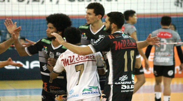 TAÇA OURO: M.V.Selmer/Compagás/Caramuru vence Corinthians/Guarulhos e fica a dois passos da elite
