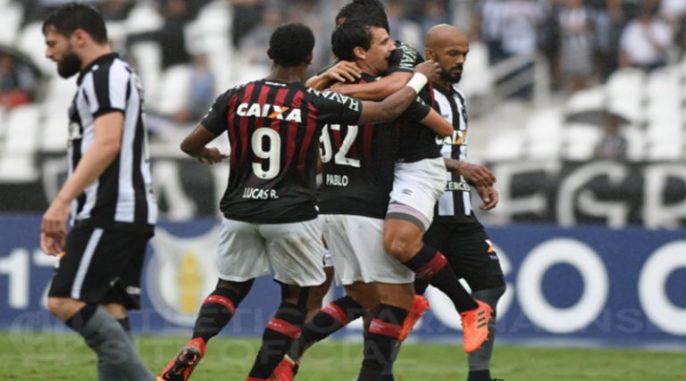 Furacão bate o Botafogo no Rio de Janeiro e segue sonhando com Libertadores