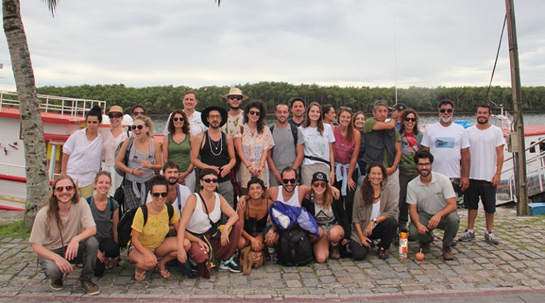 Artistas visitam Litoral do Paraná para discutir a proteção da biodiversidade
