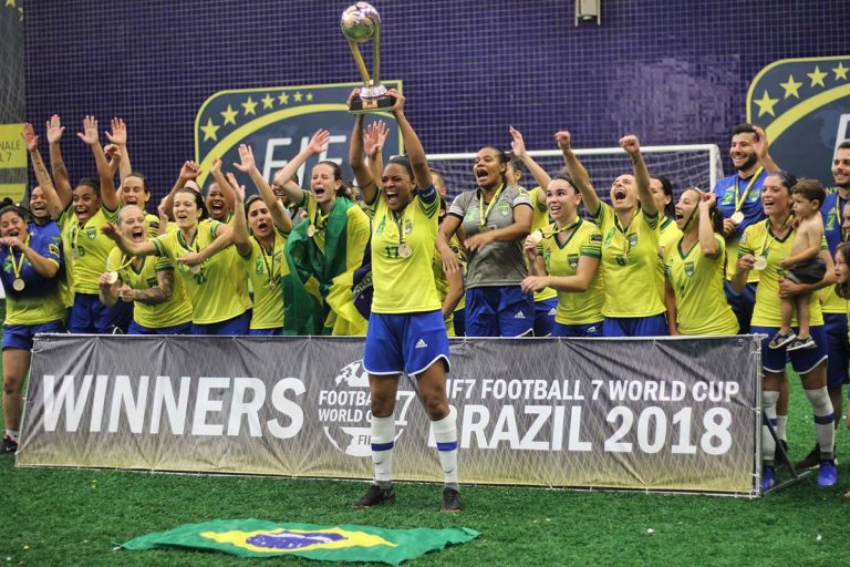 Brasil conquista títulos no Mundial FIF7 no masculino e no feminino